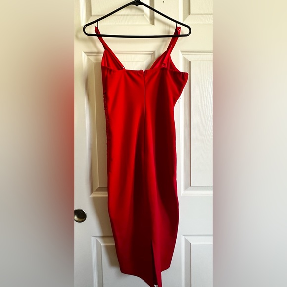 COPY - Hot red body con lace mini dress knee length dress Lulu’s size small - Picture 2 of 3